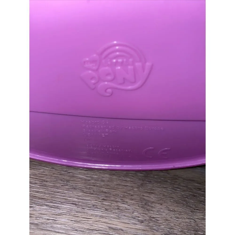 My Little Pony - Portable Castle House Case Flip Card Rooms - 2014  With 2 Ponys